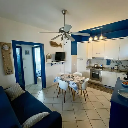 Vakantiehuis Villetta Con Giardino Domus Mare